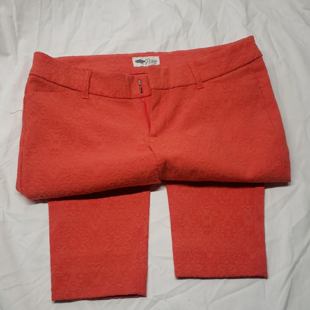 Old Navy Pixie Pants in Vibrant Orange